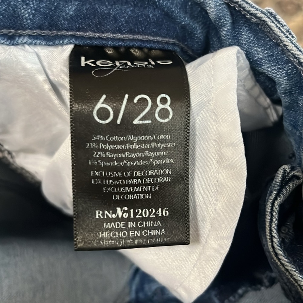 Kensie cropped distressed jeans, 28” waist - Picture 3 of 3